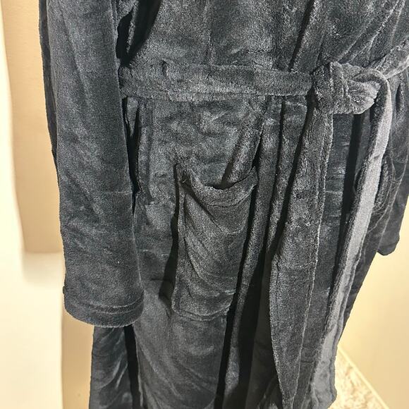 Black Robe Women's Ultra Plus Black Size 2X/3X NWT - Picture 4 of 7